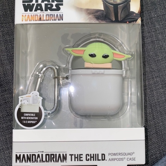 Star Wars Accessories - 🌻 Star Wars Mandalorian Yoda AirPods Case